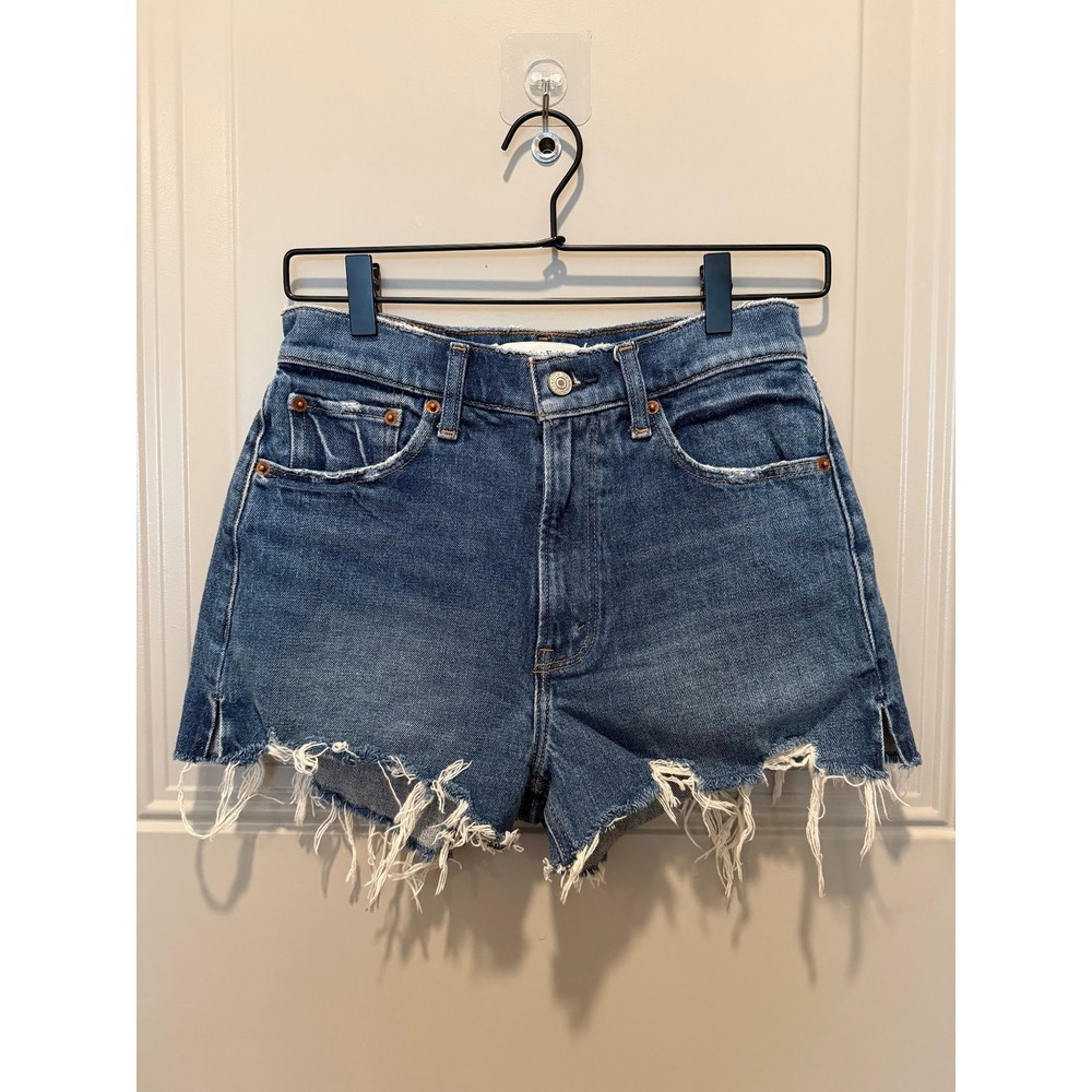 Ambercrombie & Fitch The Mom Short High Rise Size 25/0